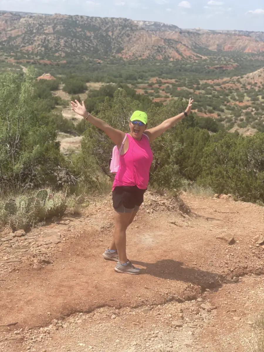 Estela training on a rocky desert trail